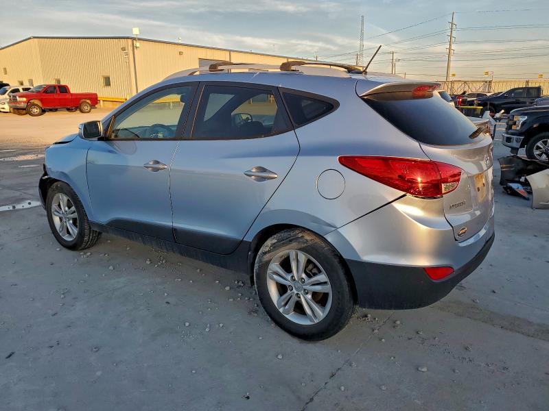 Photo 2 from auction – 2012 HYUNDAI TUCSON GLS with VIN KM8JU3AC0CU337988