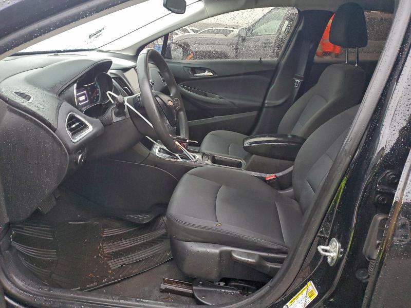 Photo 7 from auction – 2018 CHEVROLET CRUZE LT with VIN 3G1BE6SM8JS559568
