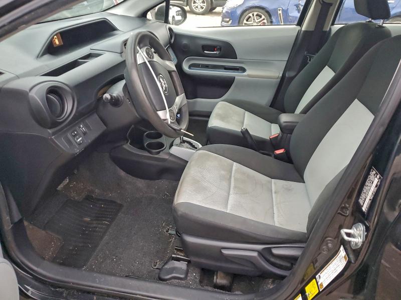 Photo 7 from auction – 2013 TOYOTA PRIUS C with VIN JTDKDTB33D1540268