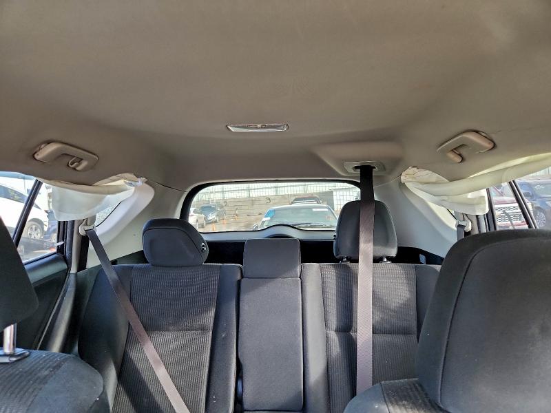 Photo 10 from auction – 2018 TOYOTA RAV4 LE with VIN JTMBFREVXJJ239101