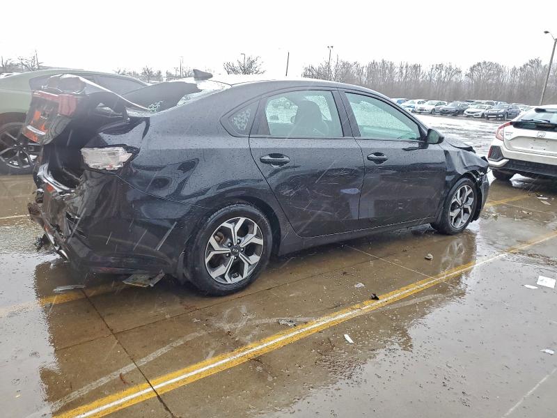 Photo 3 from auction – 2021 KIA FORTE FE with VIN 3KPF24AD4ME377425