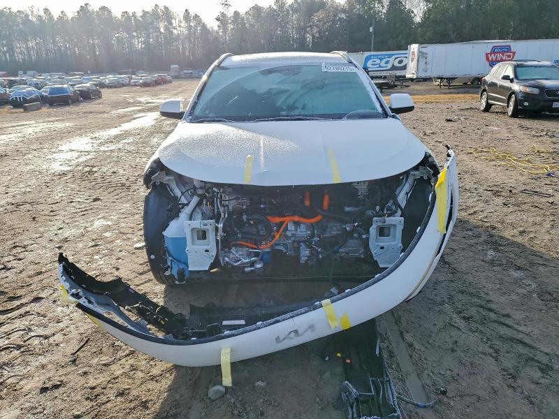 Photo 5 from auction – 2025 KIA NIRO EX with VIN KNDCR3LE8S5263435