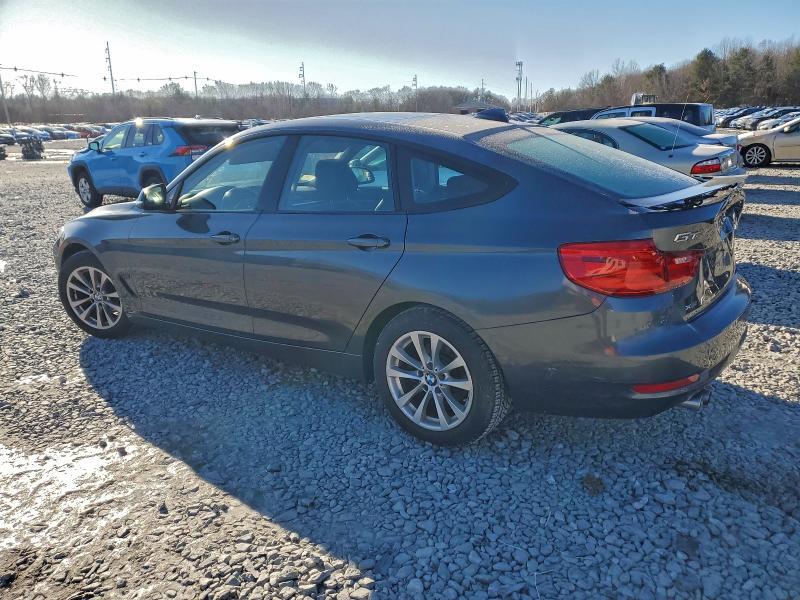 Photo 2 from auction – 2015 BMW 328 with VIN WBA8Z5C52FGS36692