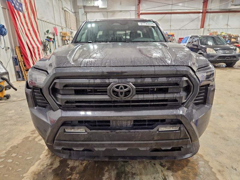Photo 5 from auction – 2025 TOYOTA TACOMA DOU with VIN 3TMLB5JN2SM129601