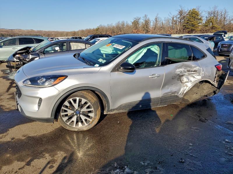 FORD ESCAPE SE 2020 with VIN 1FMCU9BZ6LUC38770 - Photo from auction