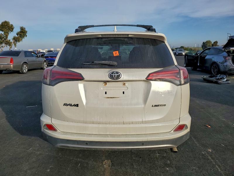 Photo 6 from auction – 2017 TOYOTA RAV4 LIMIT with VIN 2T3YFREV3HW340938