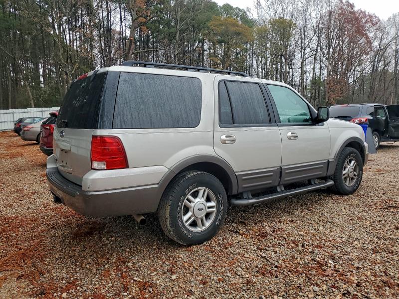 Photo 3 from auction – 2005 FORD EXPEDITION with VIN 1FMPU15525LA37095
