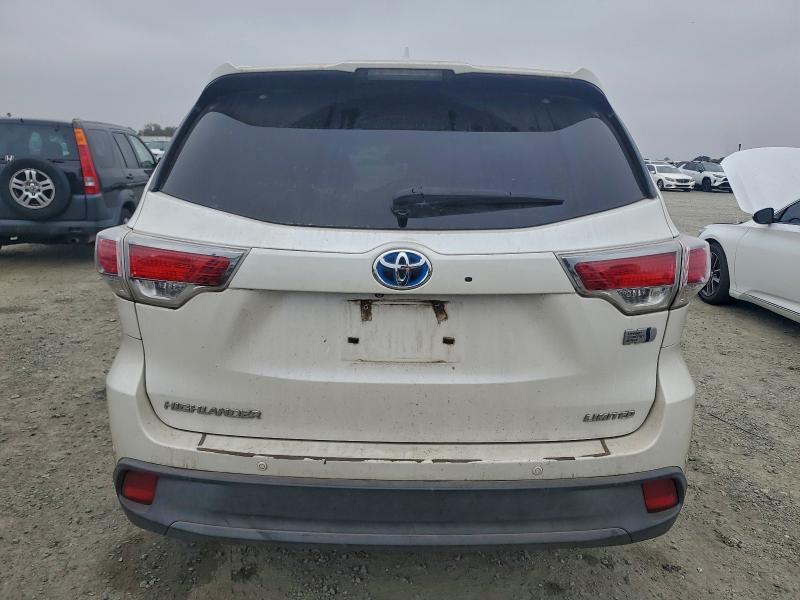 Photo 6 from auction – 2016 TOYOTA HIGHLANDER with VIN 5TDDCRFH7GS015113