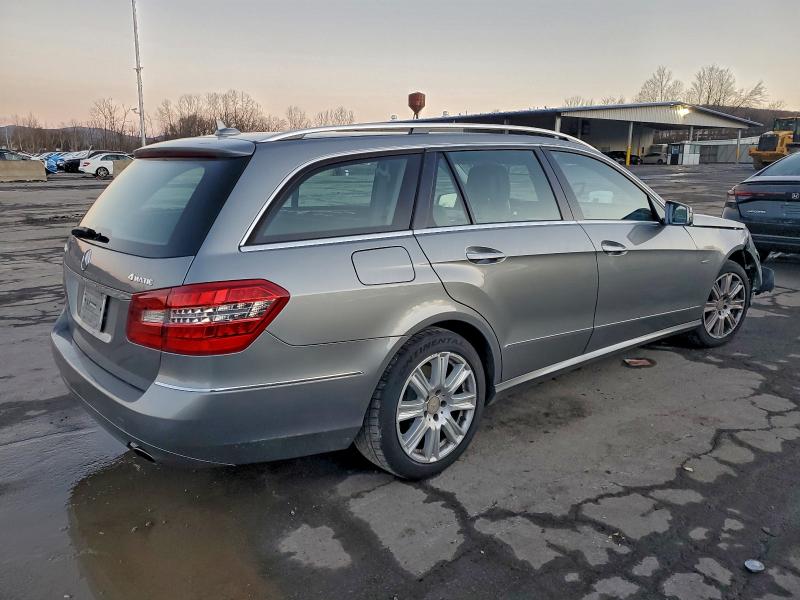 Photo 3 from auction – 2012 MERCEDES-BENZ E 350 4MAT with VIN WDDHH8JB9CA604693