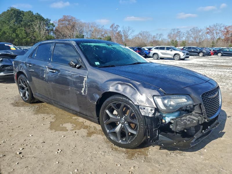 Photo 4 from auction – 2022 CHRYSLER 300 TOURIN with VIN 2C3CCAAG2NH131069