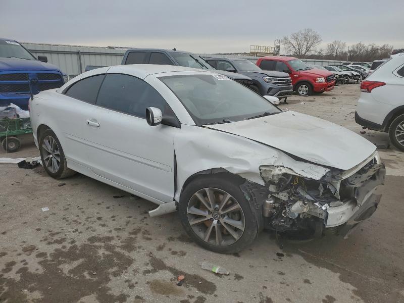 Photo 4 from auction – 2011 VOLVO C70 T5 with VIN YV1672MC6BJ108829