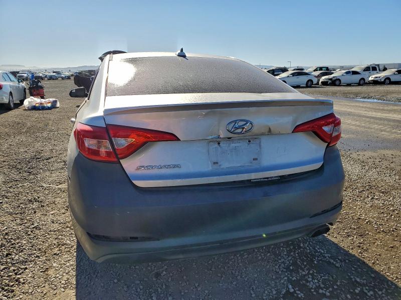 Photo 6 from auction – 2015 HYUNDAI SONATA SE with VIN 5NPE24AF2FH010373