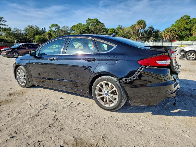 Photo 2 from auction – 2019 FORD FUSION SE with VIN 3FA6P0HD8KR162531