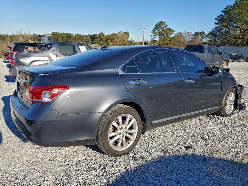 Photo 3 from auction – 2010 LEXUS ES 350 with VIN JTHBK1EG5A2386692