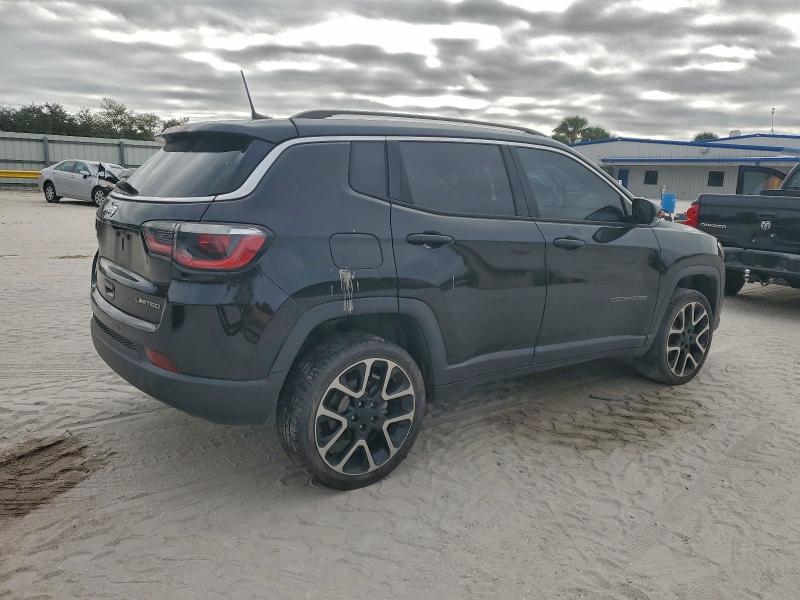 Photo 3 from auction – 2017 JEEP COMPASS LI with VIN 3C4NJDCB1HT681730