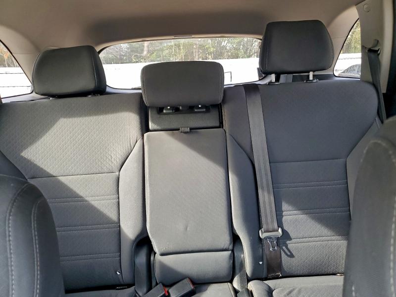 Photo 10 from auction – 2016 KIA SORENTO LX with VIN 5XYPG4A36GG112705