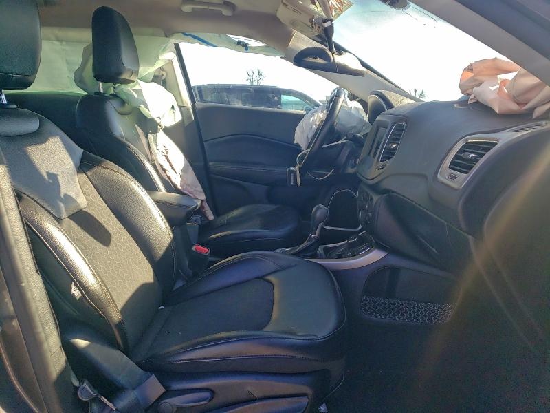 Photo 7 from auction – 2018 JEEP COMPASS with VIN 3C4NJDBBXJT284489