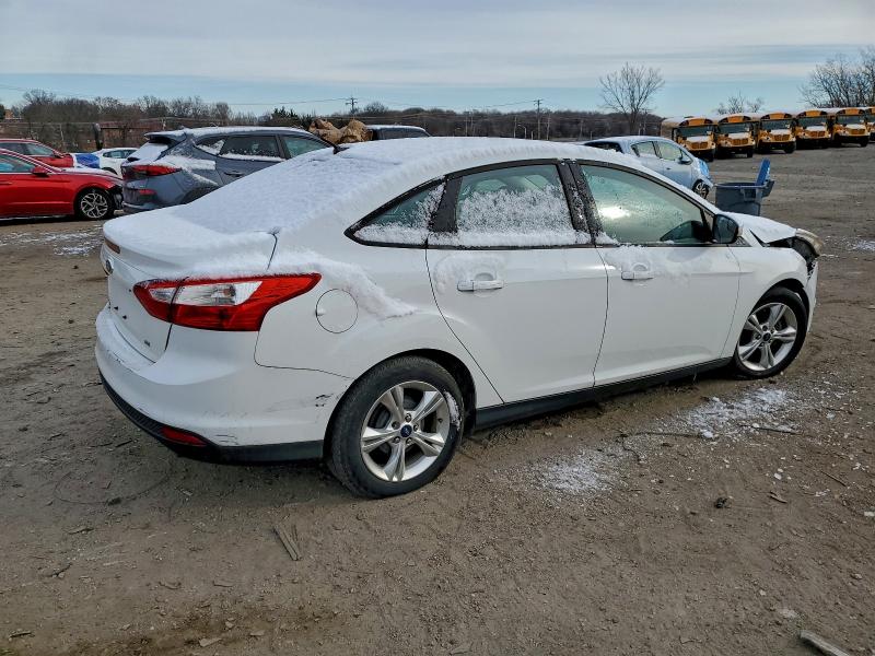 Photo 3 from auction – 2014 FORD FOCUS SE with VIN 1FADP3F2XEL102490