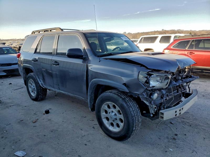Photo 4 from auction – 2010 TOYOTA 4RUNNER SR with VIN JTEBU5JR9A5018701