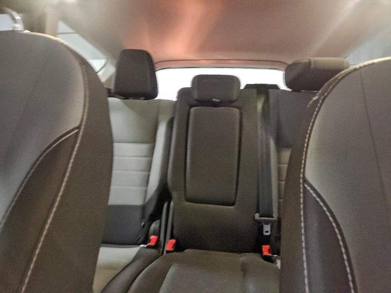 Photo 10 from auction – 2016 FORD ESCAPE SE with VIN 1FMCU9G95GUC45918