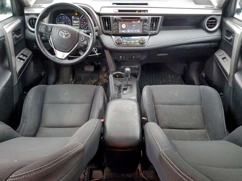 Photo 8 from auction – 2017 TOYOTA RAV4 XLE with VIN 2T3WFREV6HW325583