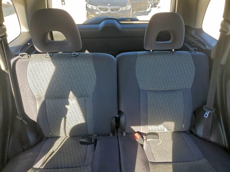 Photo 10 from auction – 2004 TOYOTA RAV4 with VIN JTEGD20V840028432