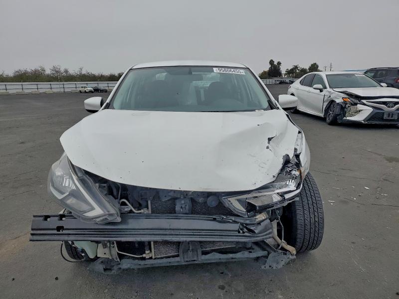 Photo 5 from auction – 2017 NISSAN SENTRA S with VIN 3N1AB7AP7HY392014