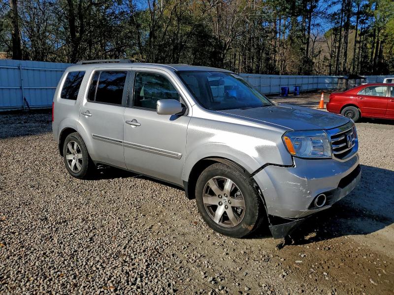 Photo 4 from auction – 2014 HONDA PILOT TOUR with VIN 5FNYF4H96EB014683