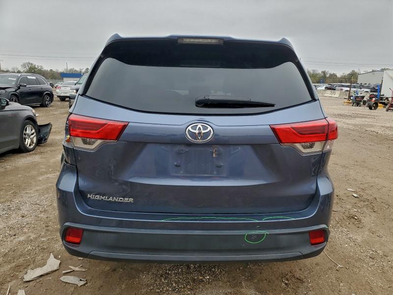 Photo 6 from auction – 2019 TOYOTA HIGHLANDER with VIN 5TDZARFH1KS053151