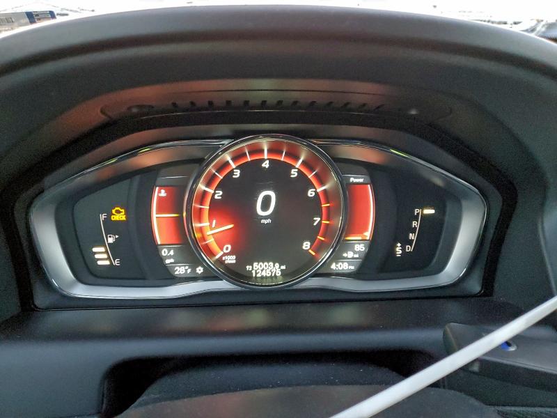Photo 9 from auction – 2016 VOLVO XC60 T5 PR with VIN YV4612RK8G2805022