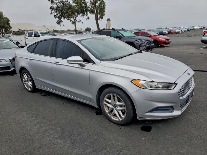 Photo 4 from auction – 2013 FORD FUSION SE with VIN 3FA6P0HR6DR250203
