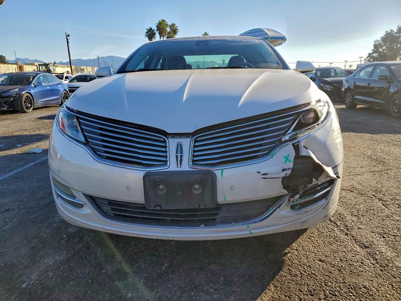 Photo 5 from auction – 2013 LINCOLN MKZ with VIN 3LN6L2G96DR809943