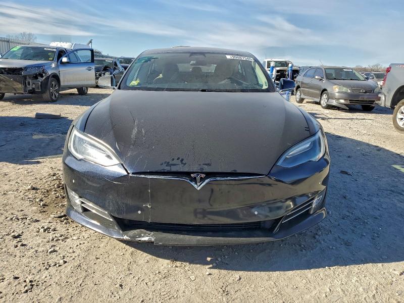 Photo 5 from auction – 2017 TESLA MODEL S with VIN 5YJSA1E4XHF200789