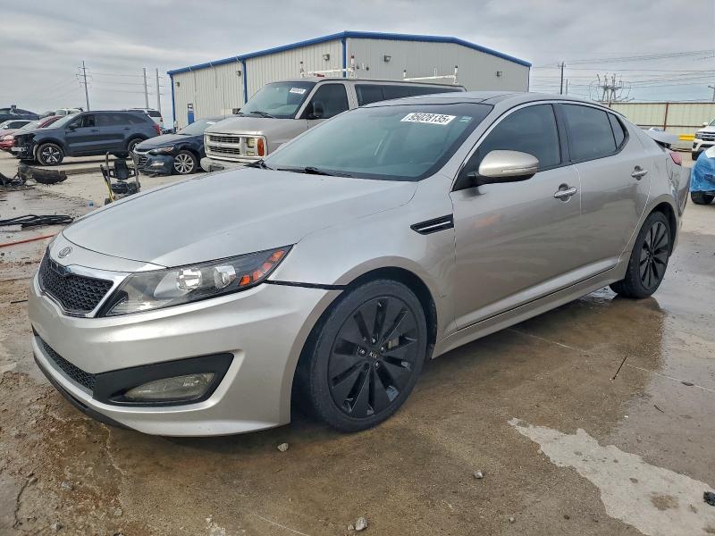 KIA OPTIMA SX 2011 with VIN KNAGR4A69B5137004 - Photo from auction