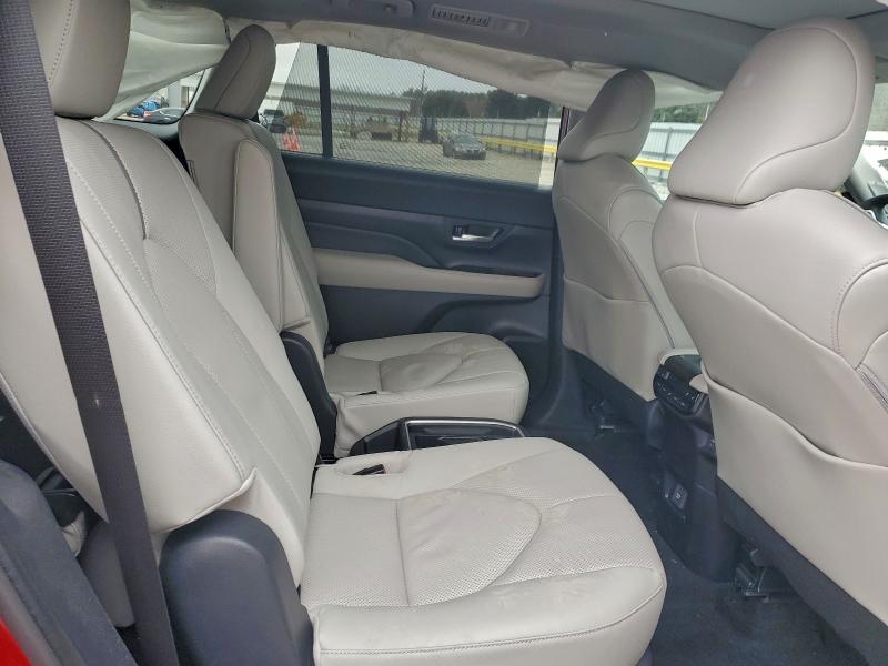 Photo 11 from auction – 2025 TOYOTA GRAND HIGH with VIN 5TDAAAB54SS079219