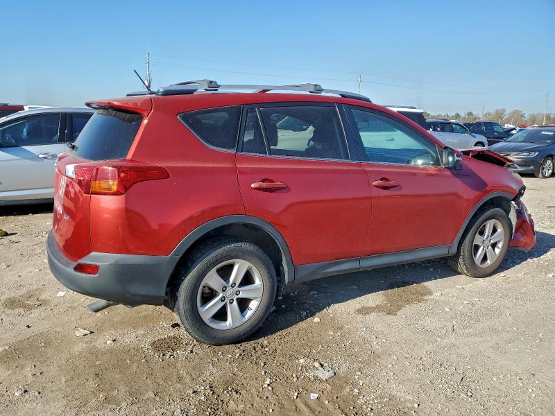 Photo 3 from auction – 2014 TOYOTA RAV4 XLE with VIN JTMWFREV2EJ011441