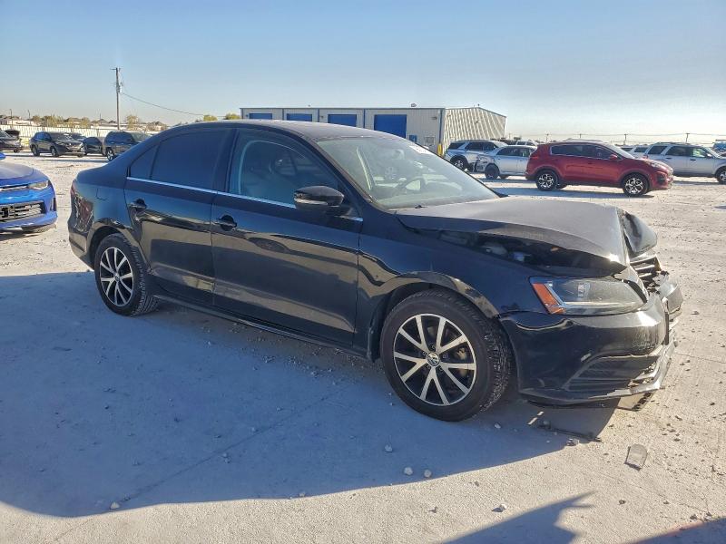 Photo 4 from auction – 2017 VOLKSWAGEN JETTA SE with VIN 3VWDB7AJ9HM325523