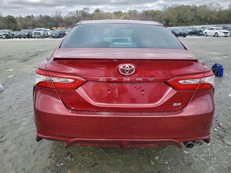 Photo 6 from auction – 2018 TOYOTA CAMRY L with VIN 4T1B11HK2JU634319
