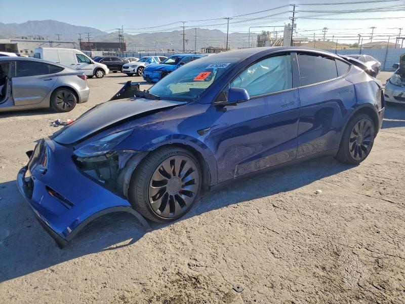 TESLA MODEL Y 2022 with VIN 7SAYGDEF1NF351529 - Photo from auction