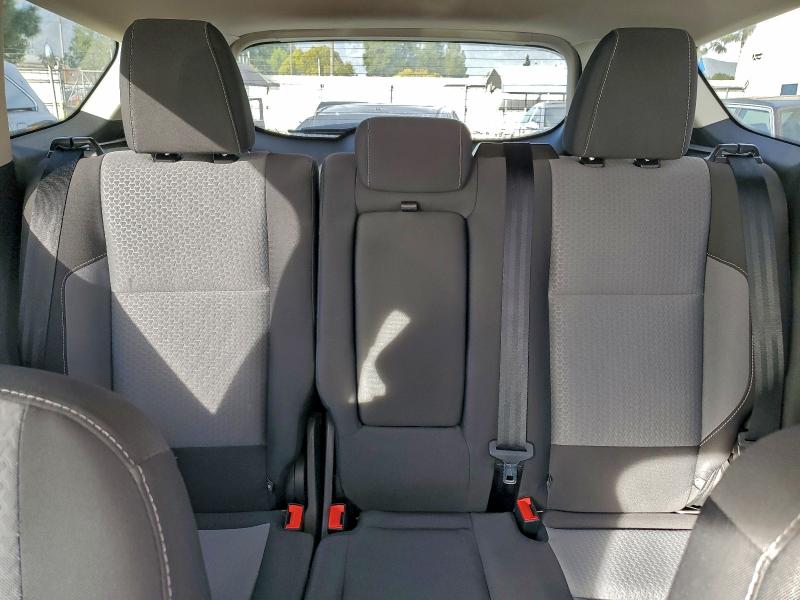 Photo 10 from auction – 2018 FORD ESCAPE SE with VIN 1FMCU9GD1JUB28073
