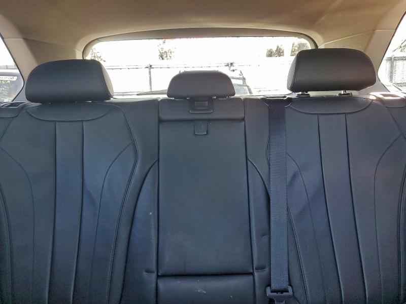 Photo 10 from auction – 2015 BMW X5 XDRIVE3 with VIN 5UXKR0C52F0P12975
