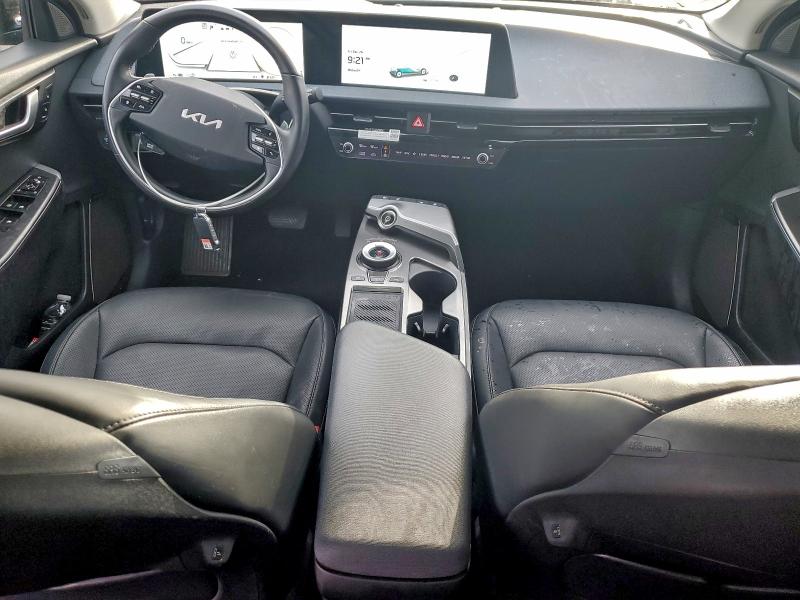 Photo 8 from auction – 2023 KIA EV6 LIGHT with VIN KNDC34LA1P5602726