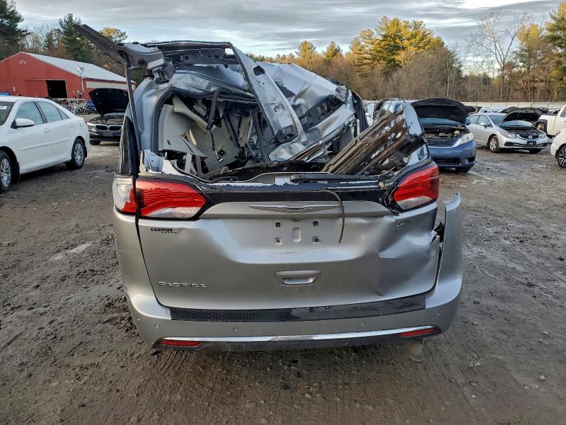 Photo 6 from auction – 2017 CHRYSLER PACIFICA T with VIN 2C4RC1BG5HR588011