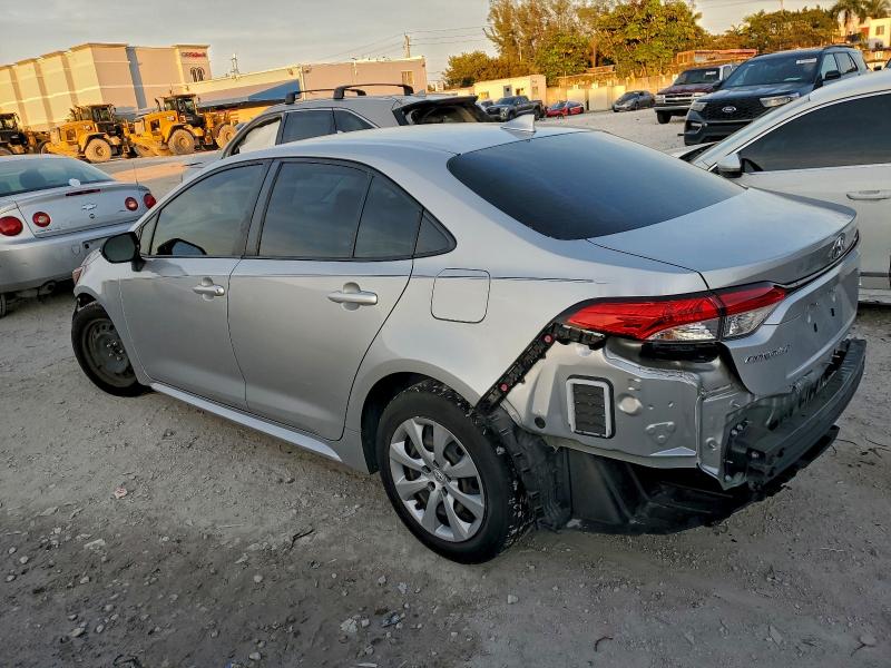 Photo 2 from auction – 2022 TOYOTA COROLLA LE with VIN JTDEPMAE8NJ215873