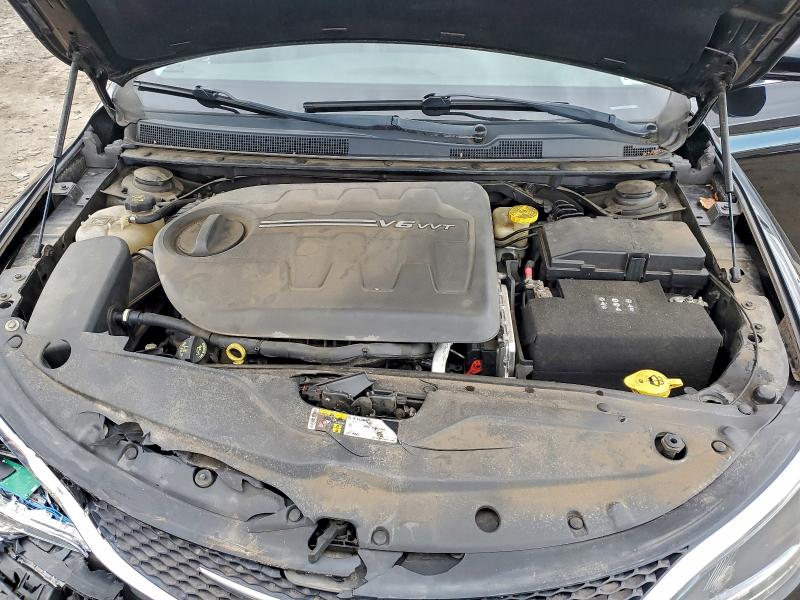 Photo 11 from auction – 2015 CHRYSLER 200 C with VIN 1C3CCCCG3FN667644