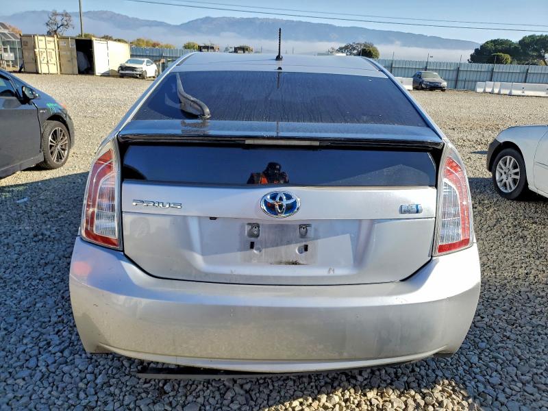 Photo 6 from auction – 2015 TOYOTA PRIUS with VIN JTDKN3DU2F0474050