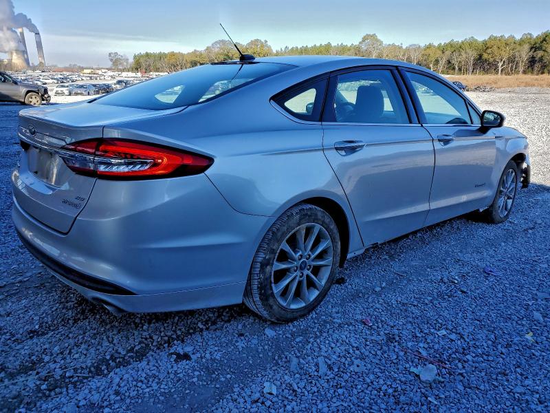 Photo 3 from auction – 2017 FORD FUSION with VIN 3FA6P0LU5HR354893