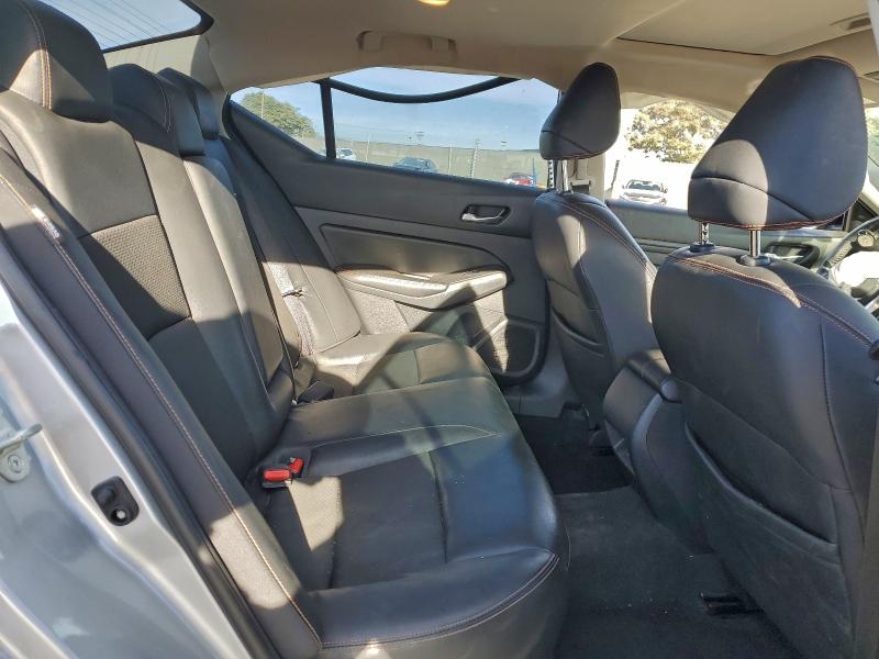 Photo 10 from auction – 2019 NISSAN ALTIMA SR with VIN 1N4BL4CV4KN317841