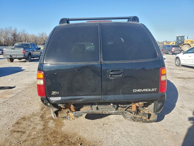 Photo 6 from auction – 2003 CHEVROLET SUBURBAN K with VIN 3GNFK16Z23G257569