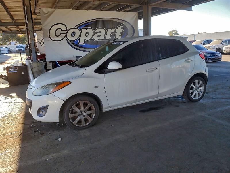 MAZDA MAZDA2 TOU 2014 with VIN JM1DE1LZ4E0177435 - Photo from auction